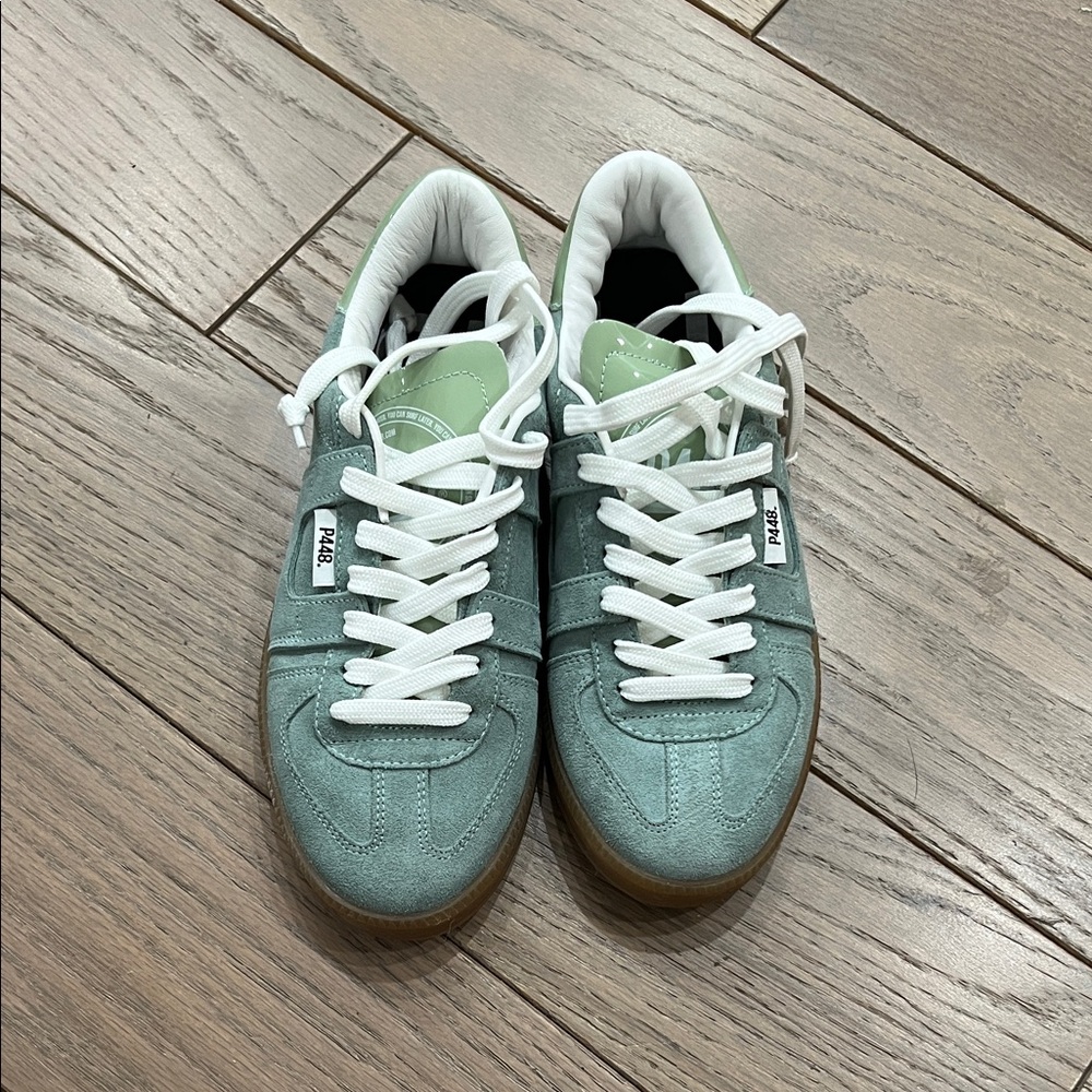 P448, sneakers, moss green, US 7, NWOT